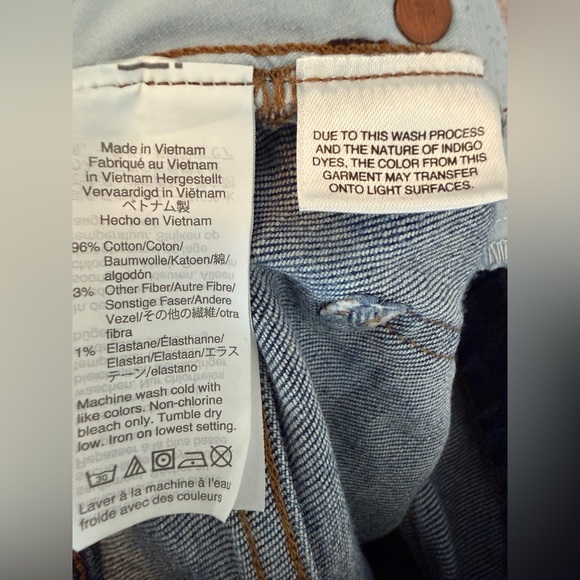 Madewell Slim Demi-Boot Jeans in Sundale
Wash - size 29 - Picture 8 of 10